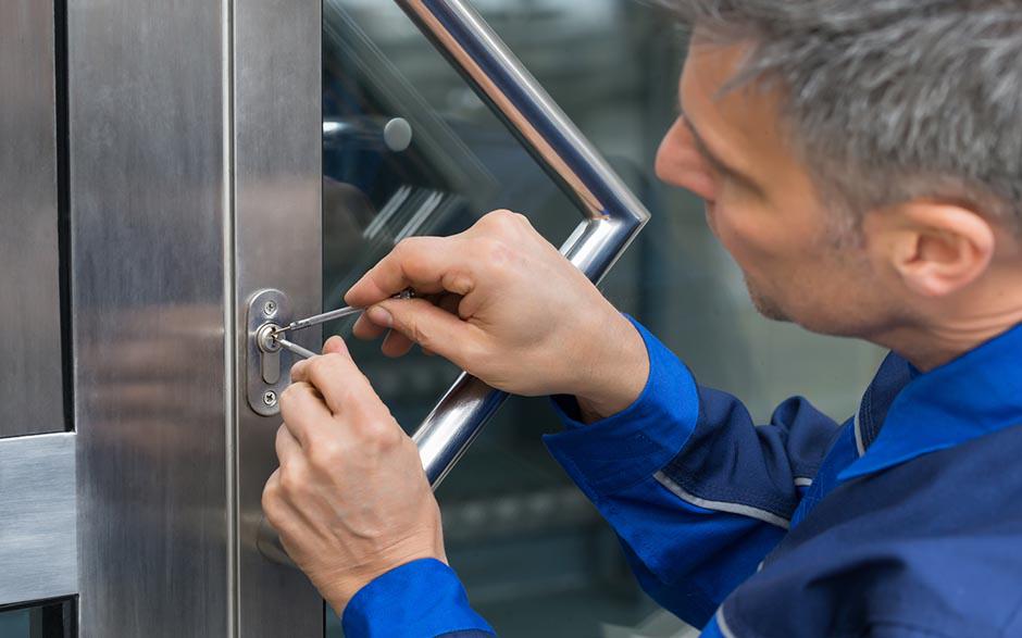 serrurier porte claquée La Queue-les-Yvelines